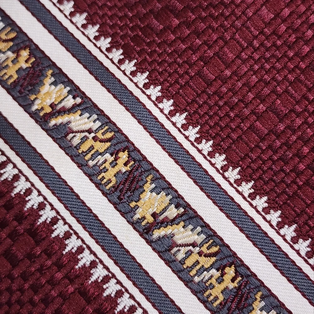 VINTAGE KAUFMANN'S MEN'S TIE BURGUNDY STRIPED MADE IN USA